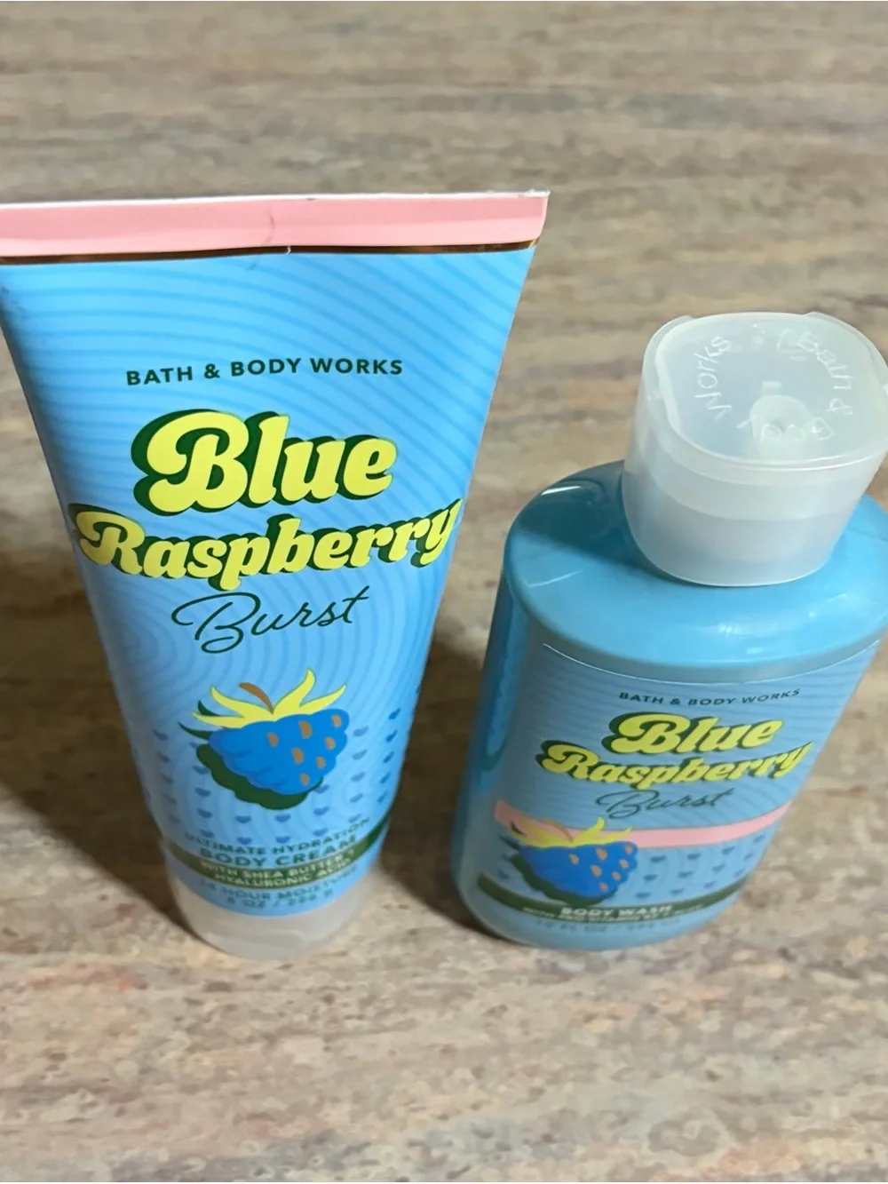 Bath & Body Works Blue Raspberry Burst Body Wash & Body Cream - Duo